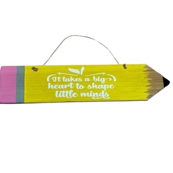 Teacher Gift, Wood Pencil plaque, it takes a big heart to shape - Picture 1 of 4